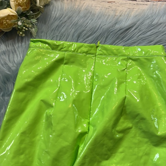 Oh Polly Lime Green Faux Leather Cut Out Pants sz 4 - Picture 10 of 10